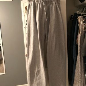grey sweatpants!!!
